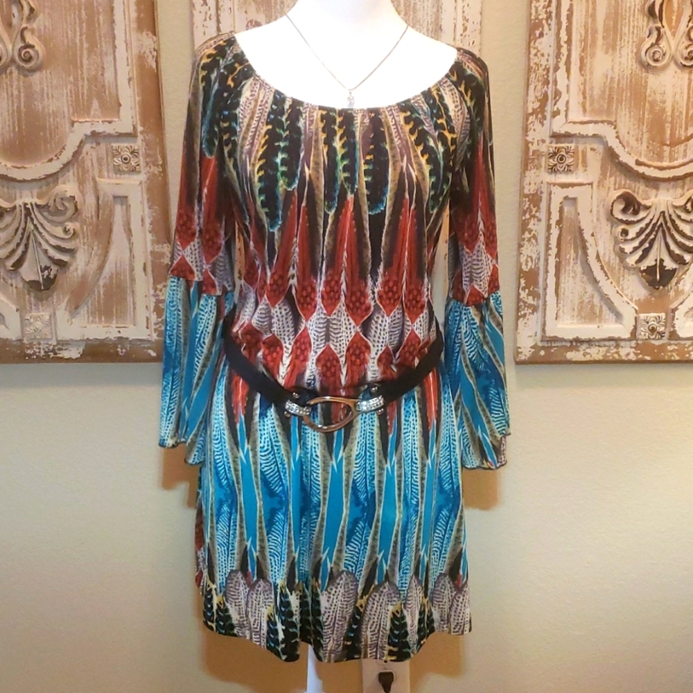 Rounded, elasticized neckline, on or off shoulder dress / tunic - size L